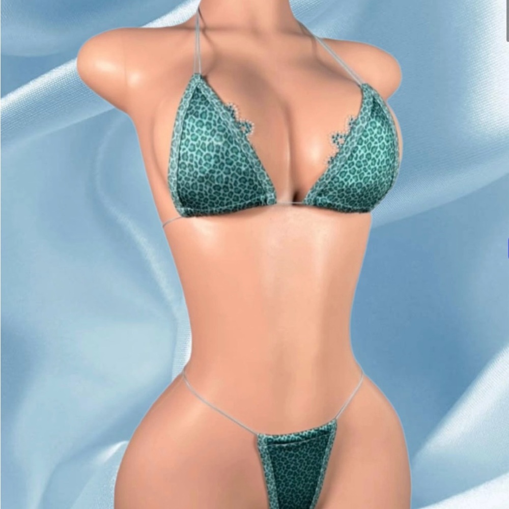 Chic Teal Leopard Print Microkini